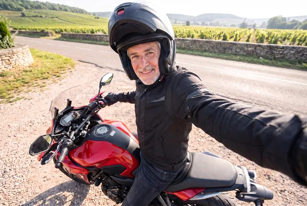 Giorgio sulla sua moto